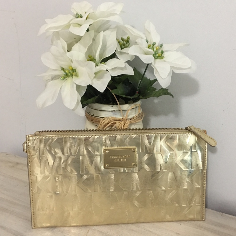Large Michael Kors Wristlet